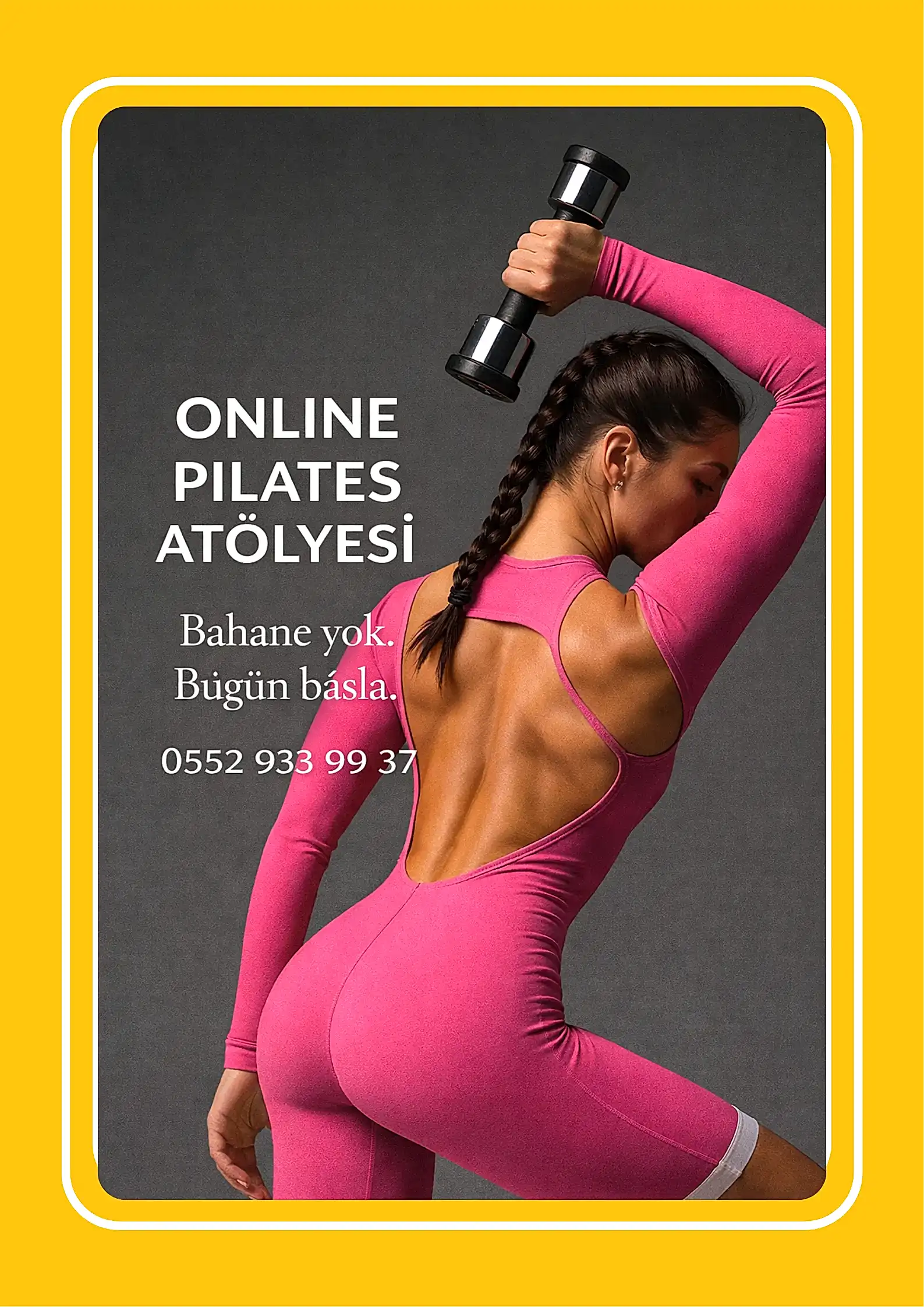 Online pilates dersinde esneme hareketleri yapan katilimcilar